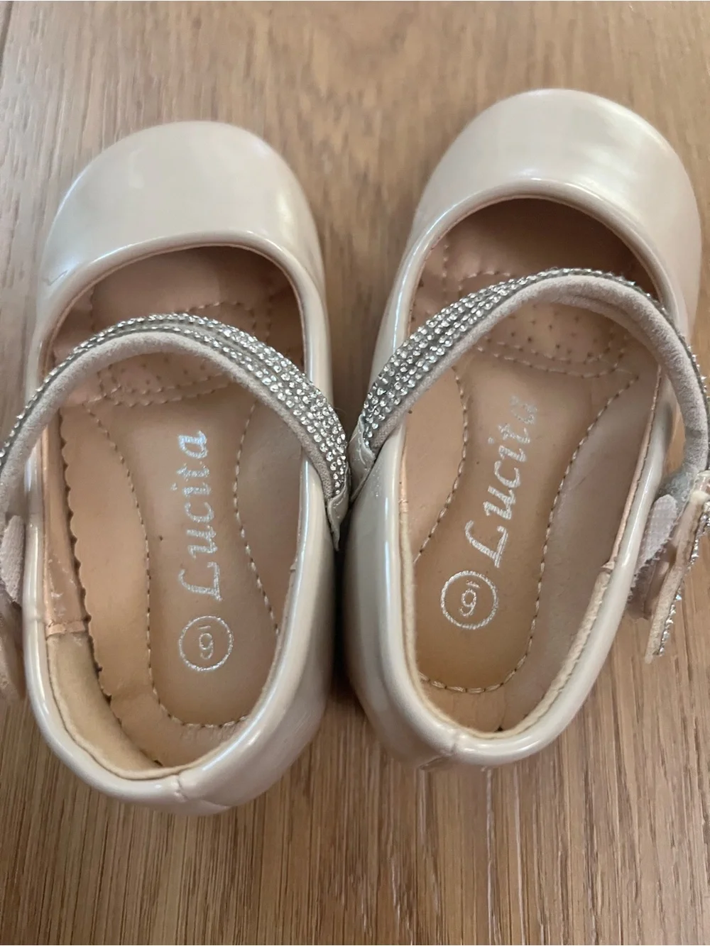 Girls Patent Ballet Flats with Crystal Flower - Cream